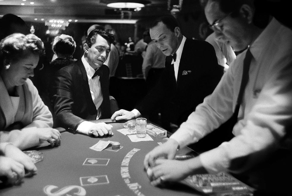 HHpoker俱乐部在线客服 - 高端德州扑克平台